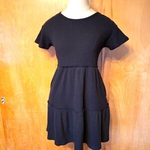 Old Navy Ribbed & Tiered Classic Black Dress w/Pockets, Size 10-12(2 Dre…